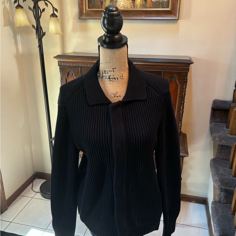 Banana Republic Women’s Black Sweater Size Medium